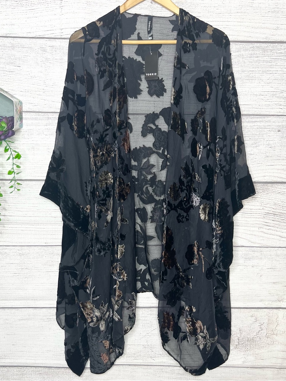 NWT Torrid Sheer Velvet Floral Burnout Kimono Top Black Brown & Cream One Size
